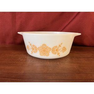 Vintage USA PYREX Small Baking Casserole Ovenware 472 B 1 1/2 PT Butterfly Gold